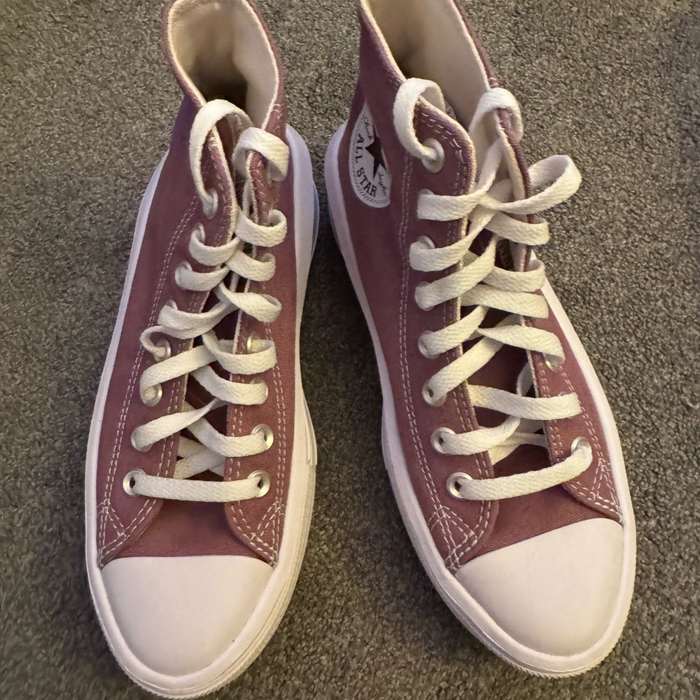 Converse Women's Purple High-Top Sneakers